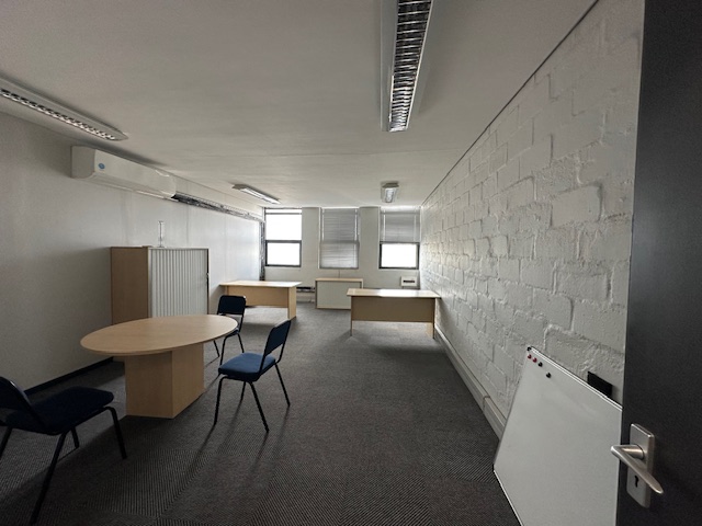 To Let commercial Property for Rent in Ndabeni Western Cape